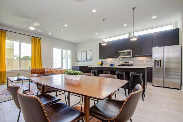 4914 Noble Street, Houston, TX 77020