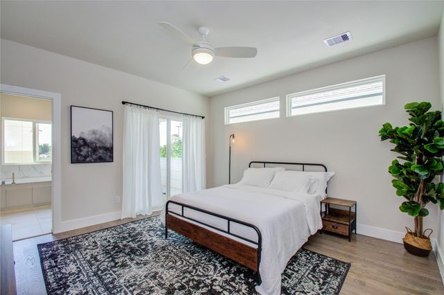 4914 Noble Street, Houston, TX 77020
