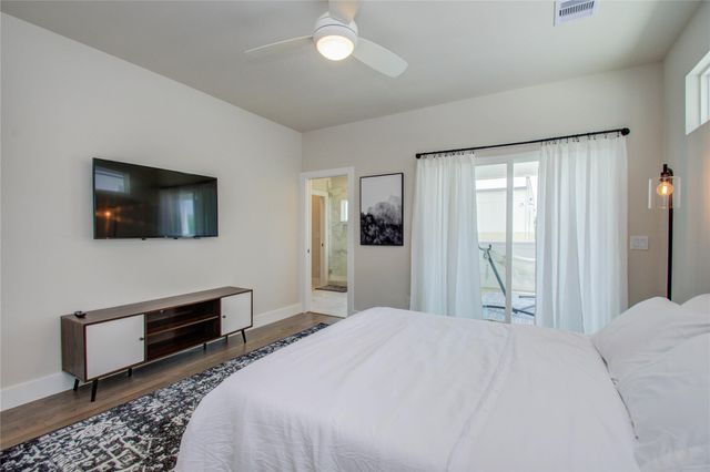 4914 Noble Street, Houston, TX 77020