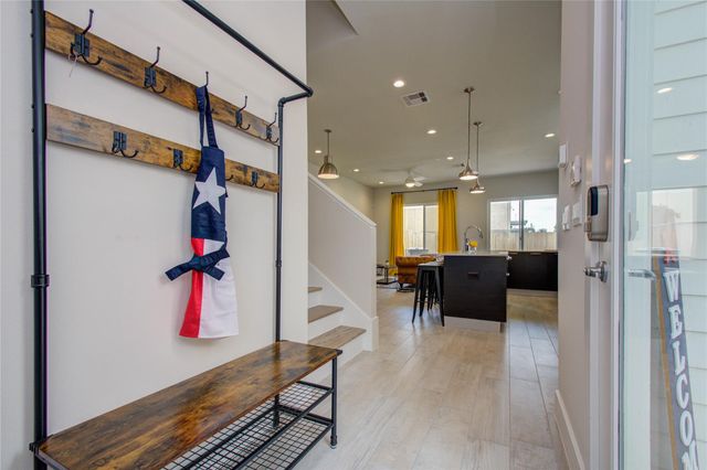 4914 Noble Street, Houston, TX 77020
