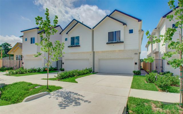 4914 Noble Street, Houston, TX 77020