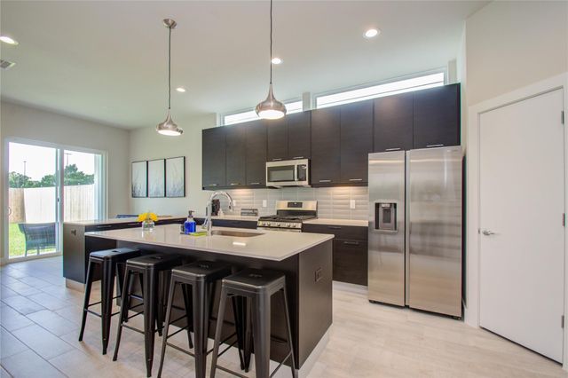4914 Noble Street, Houston, TX 77020