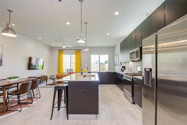 4914 Noble Street, Houston, TX 77020