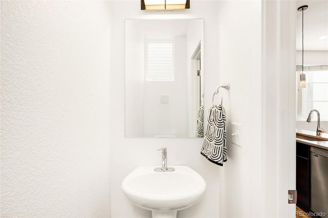 2815 W 25th Avenue 4, Denver, CO 80211