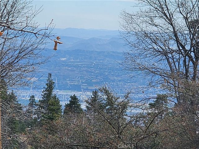 30914 Old City Creek Road, Running Springs, CA 92382