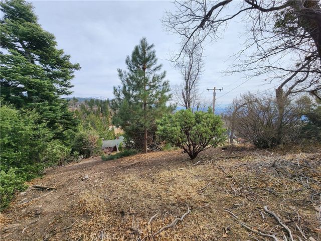 30914 Old City Creek Road, Running Springs, CA 92382