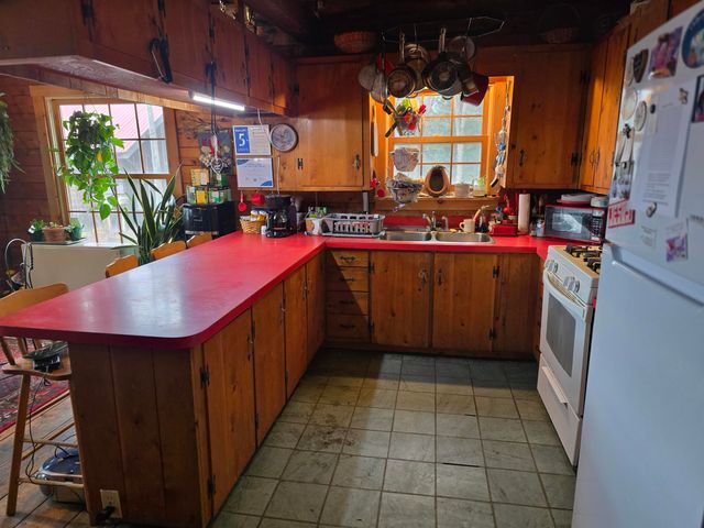 547 Center Hill Road, Albany, VT 05820