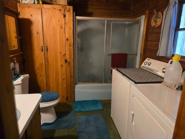 547 Center Hill Road, Albany, VT 05820