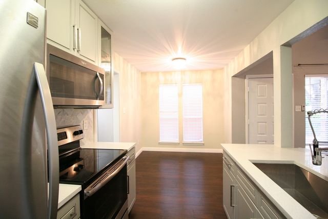 2064 Embassy Way, Carrollton, TX 75006