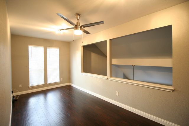 2064 Embassy Way, Carrollton, TX 75006