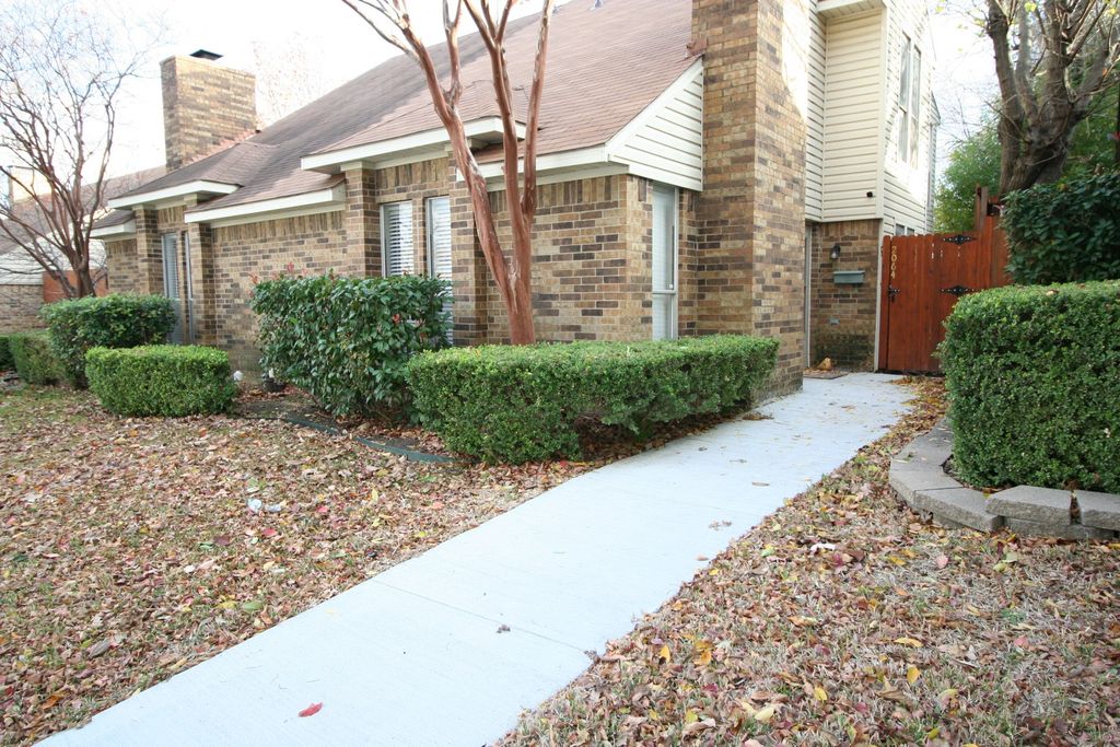 2064 Embassy Way, Carrollton, TX 75006