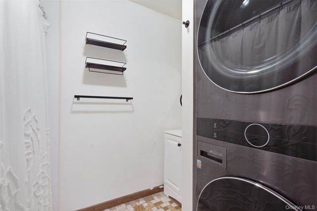 8 Ivy Court B, Fishkill, NY 12524