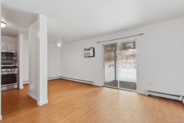 8 Ivy Court B, Fishkill, NY 12524