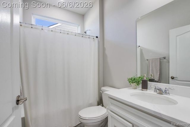 42504 ARBOR Drive, Clinton Charter Township, MI 48038