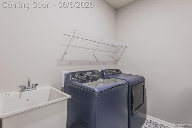 42504 ARBOR Drive, Clinton Charter Township, MI 48038