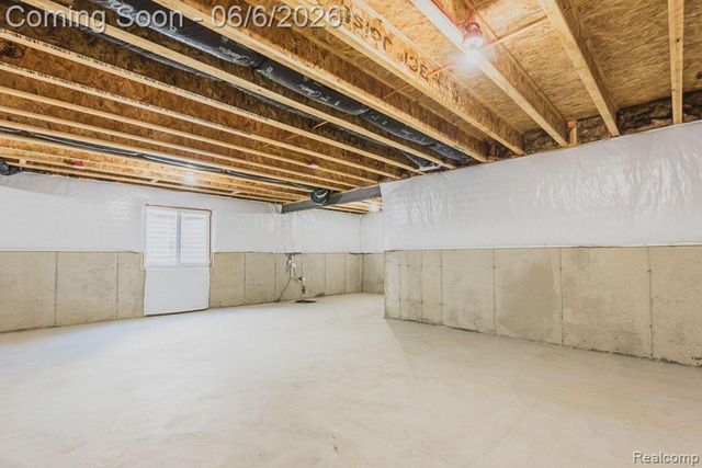 42504 ARBOR Drive, Clinton Charter Township, MI 48038