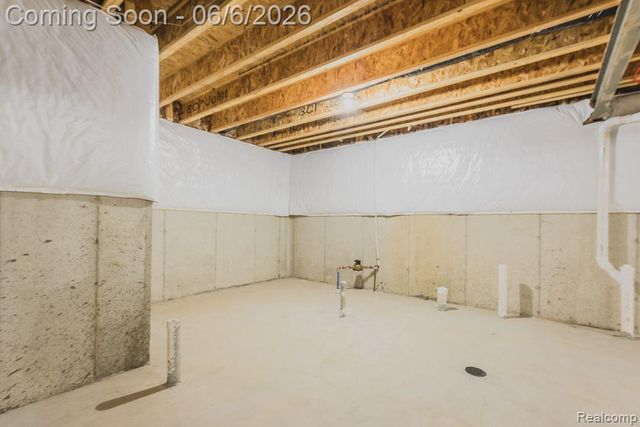 42504 ARBOR Drive, Clinton Charter Township, MI 48038
