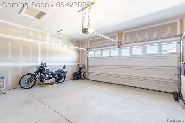 42504 ARBOR Drive, Clinton Charter Township, MI 48038