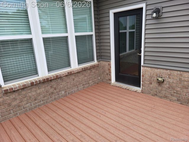 42504 ARBOR Drive, Clinton Charter Township, MI 48038