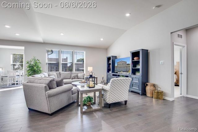 42504 ARBOR Drive, Clinton Charter Township, MI 48038