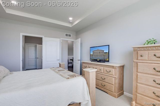 42504 ARBOR Drive, Clinton Charter Township, MI 48038
