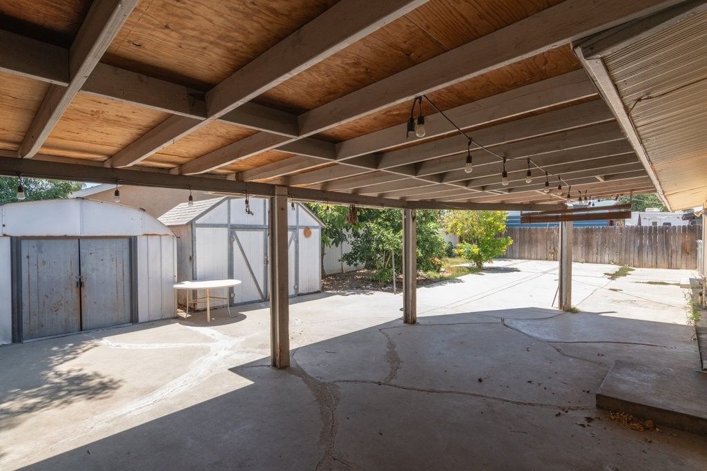 Image 21 of property listing at 5416 Sunnyside, Riverside, CA 92504