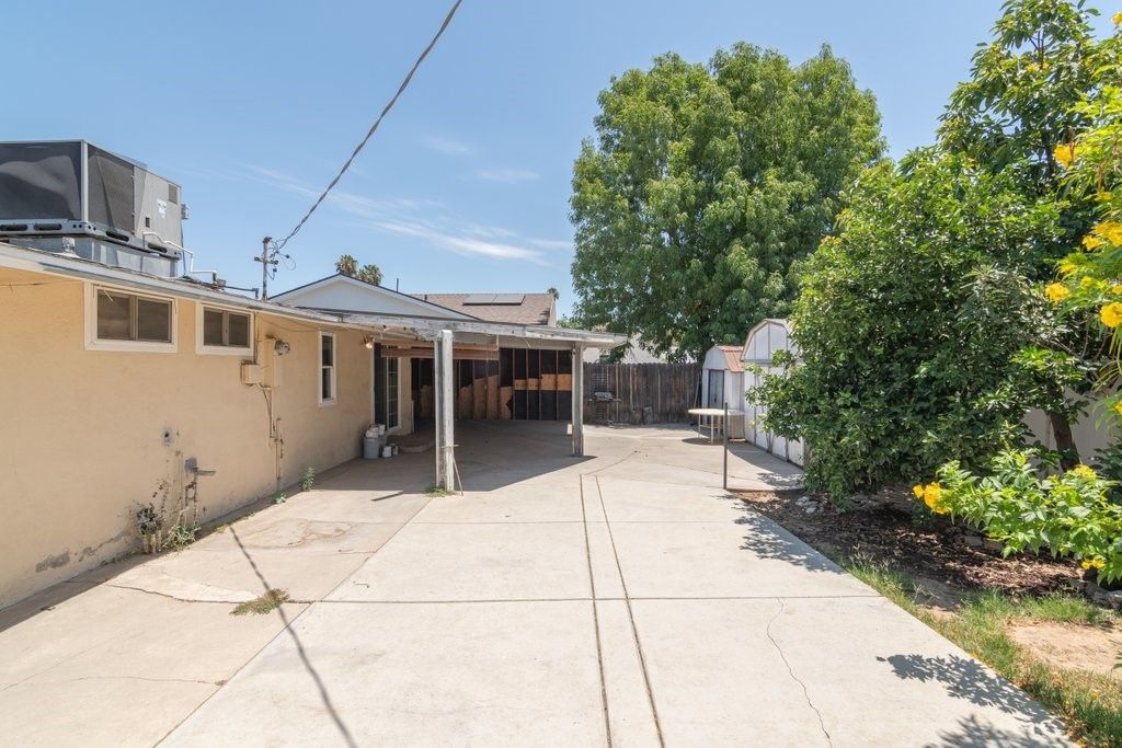 Image 26 of property listing at 5416 Sunnyside, Riverside, CA 92504