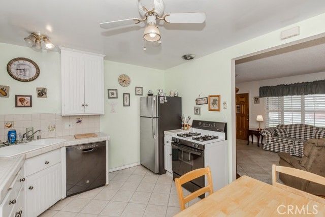 4151 Manchester Place, Riverside, CA 92503