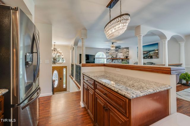 2100 Longreen Road, Kingsport, TN 37660