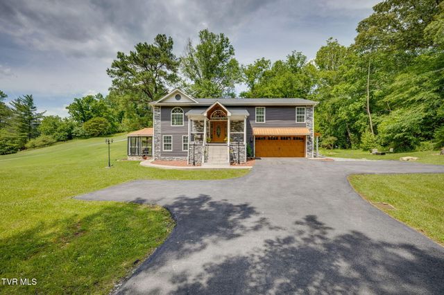 2100 Longreen Road, Kingsport, TN 37660