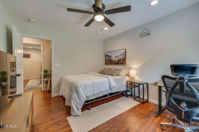 2100 Longreen Road, Kingsport, TN 37660