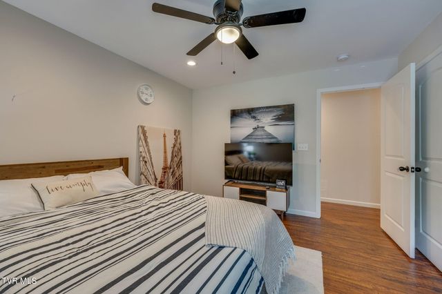 2100 Longreen Road, Kingsport, TN 37660
