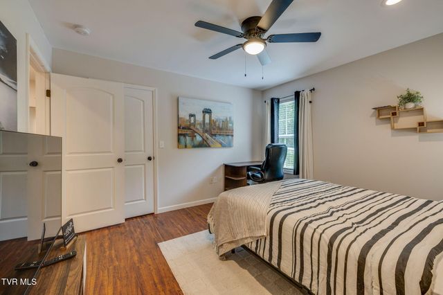 2100 Longreen Road, Kingsport, TN 37660