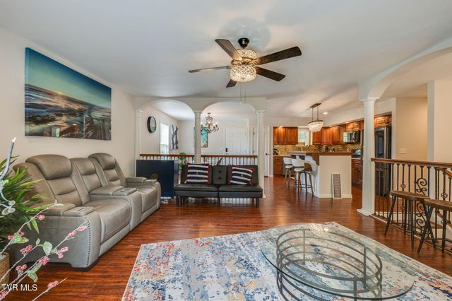 2100 Longreen Road, Kingsport, TN 37660