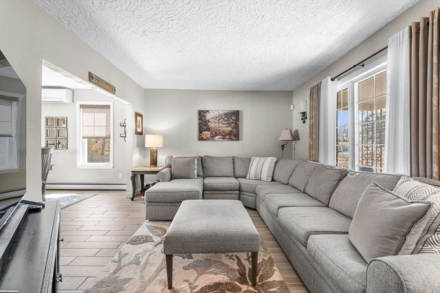 196 Park Street, Stoneham, MA 02180