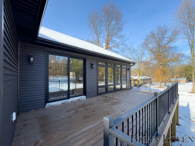 7650 Courtland Drive Ne, Cannon Twp, MI 49341