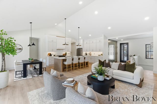 7650 Courtland Drive Ne, Cannon Twp, MI 49341