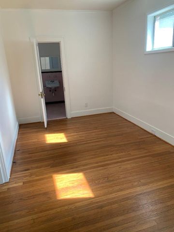 637 Linden, Shreveport, LA 71104