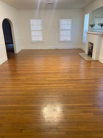 637 Linden, Shreveport, LA 71104