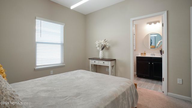 10815 VENTNOR Avenue, Jacksonville, FL 32218