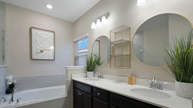 10815 VENTNOR Avenue, Jacksonville, FL 32218