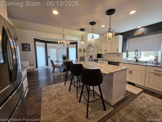 54390 Ashley Lauren Drive, Macomb Township, MI 48042