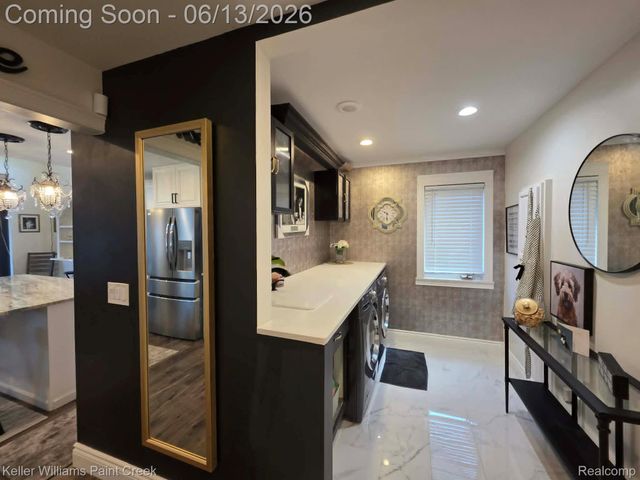 54390 Ashley Lauren Drive, Macomb Township, MI 48042