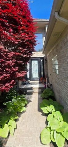 54390 Ashley Lauren Drive, Macomb Township, MI 48042