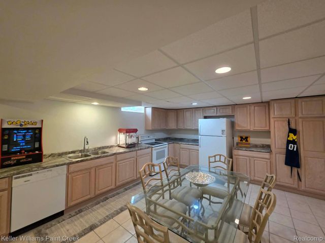 54390 Ashley Lauren Drive, Macomb Township, MI 48042