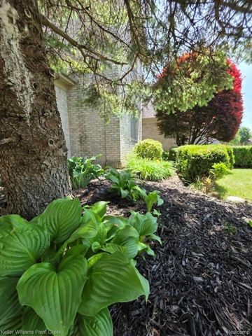 54390 Ashley Lauren Drive, Macomb Township, MI 48042