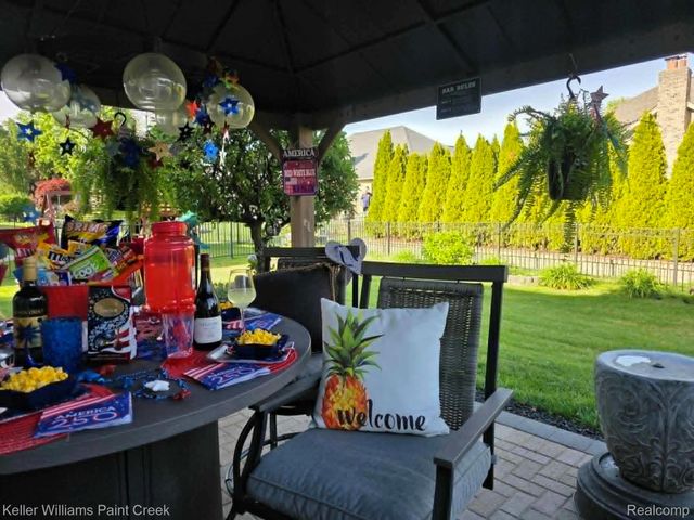 54390 Ashley Lauren Drive, Macomb Township, MI 48042