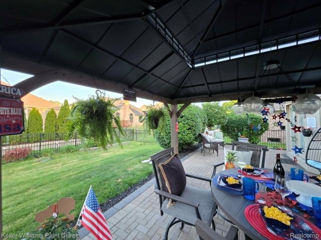 54390 Ashley Lauren Drive, Macomb Township, MI 48042