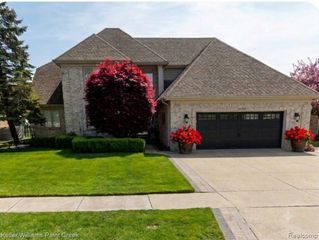 54390 Ashley Lauren Drive, Macomb Township, MI 48042