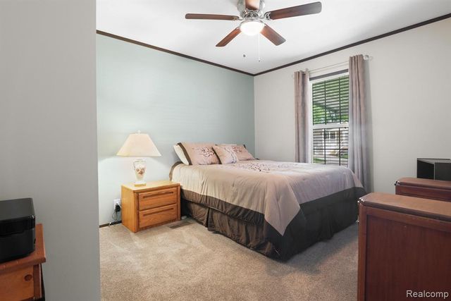 303 Toucan Street, Rochester Hills, MI 48309